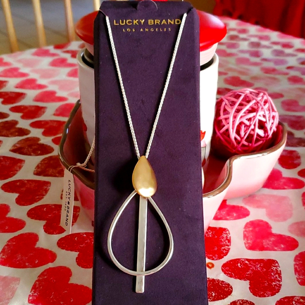 SALE 🌺 NWT Lucky Brand Necklace